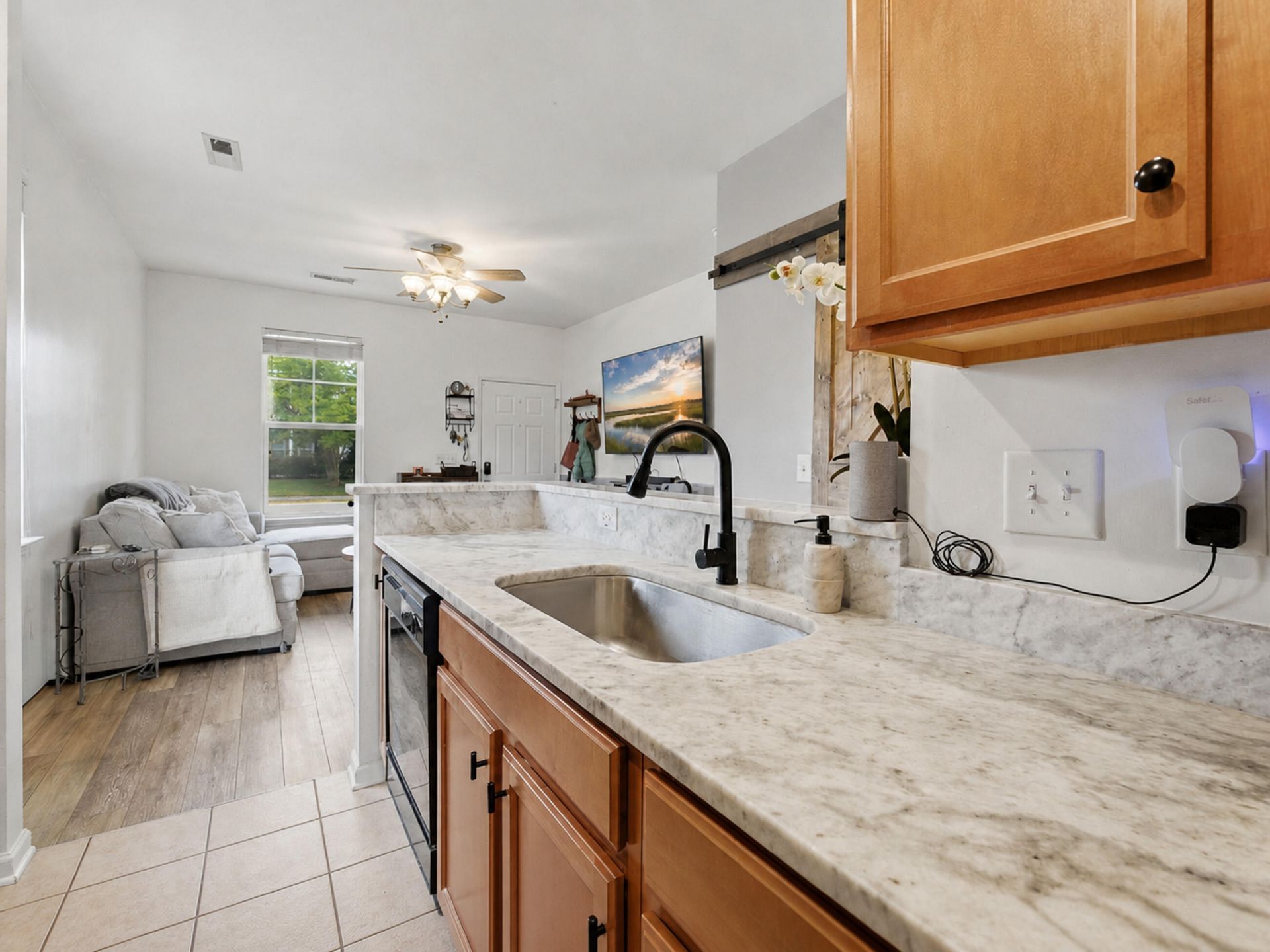 213 Killarney Trail Photo 13