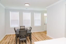 604 Southview Lane photo 4