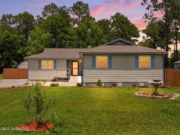 1908 Laurel Glen , Gautier, MS 39553