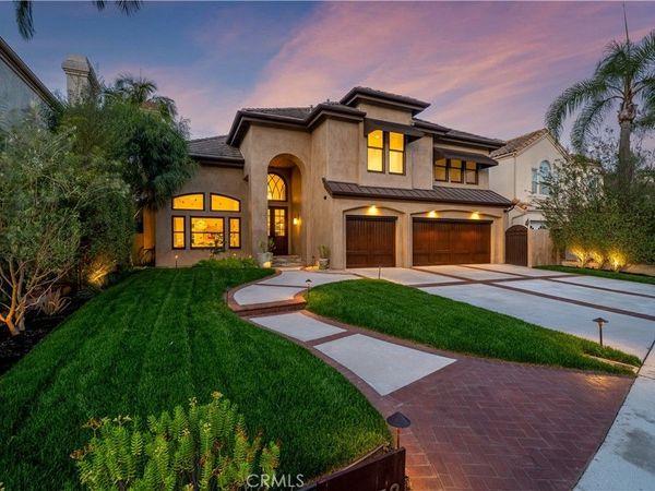 26952 Willow Tree, Laguna Hills, CA 92653