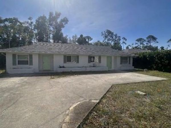 19184/19188 Miami BLVD , FORT MYERS, FL 33967