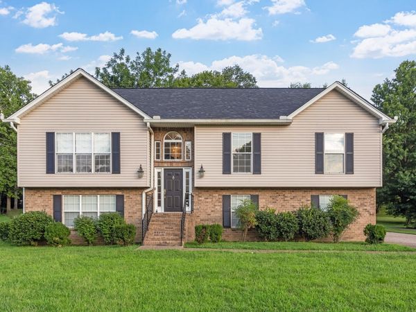 647 Durrett Dr , Nashville, TN 37211