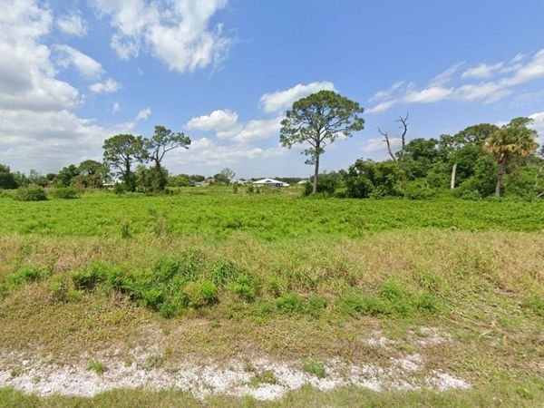 510 LAKE GROVES ROAD NE, LAKE PLACID, FL 33852