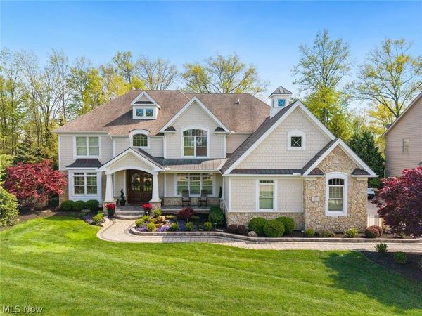32461 Legacy Pointe Parkway , Avon Lake, OH 44012