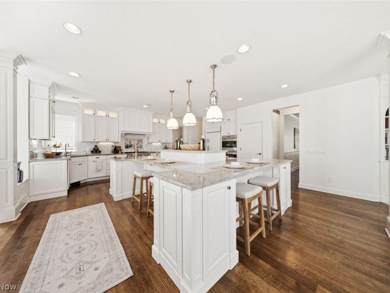 32461 Legacy Pointe Parkway, Avon Lake, OH 44012 Photo 11
