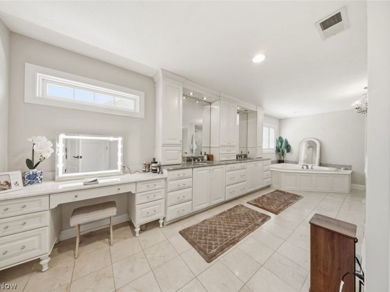 32461 Legacy Pointe Parkway, Avon Lake, OH 44012 Photo 23