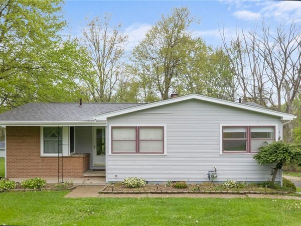4001 Park Avenue , Rootstown, OH 44272