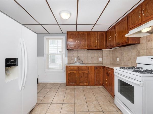 18 Chestnut St, Unit 1, Everett, MA 02149