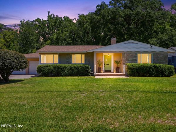 4239 PEACHTREE Circle E, Jacksonville, FL 32207