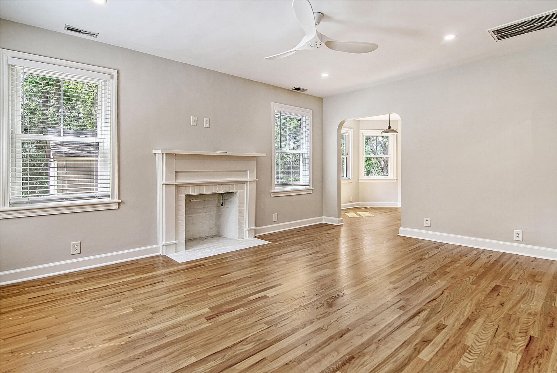 1724 Pearlott Street Photo 11