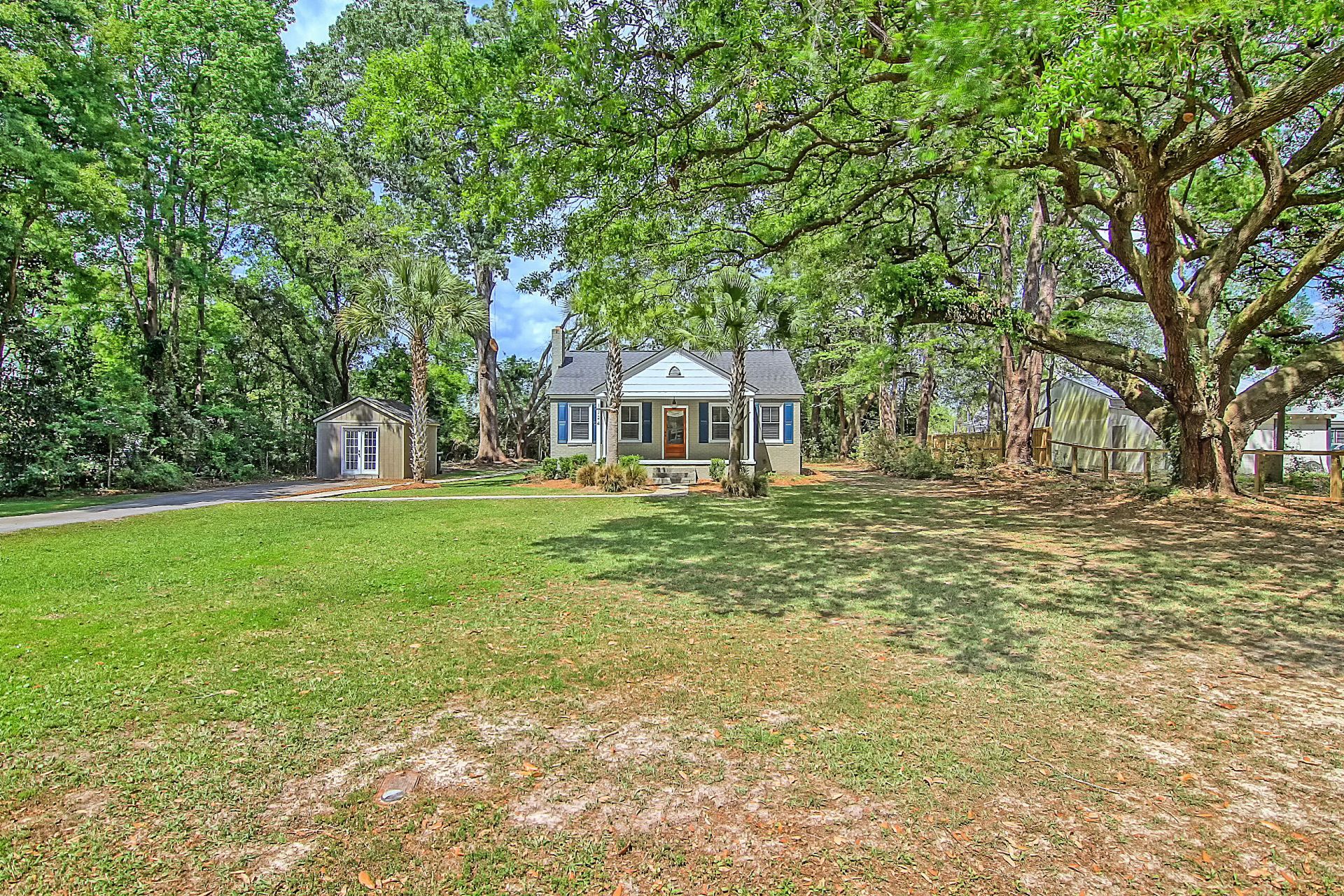1724 Pearlott Street Photo 17