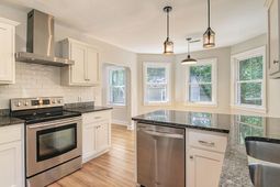 1724 Pearlott Street photo 4