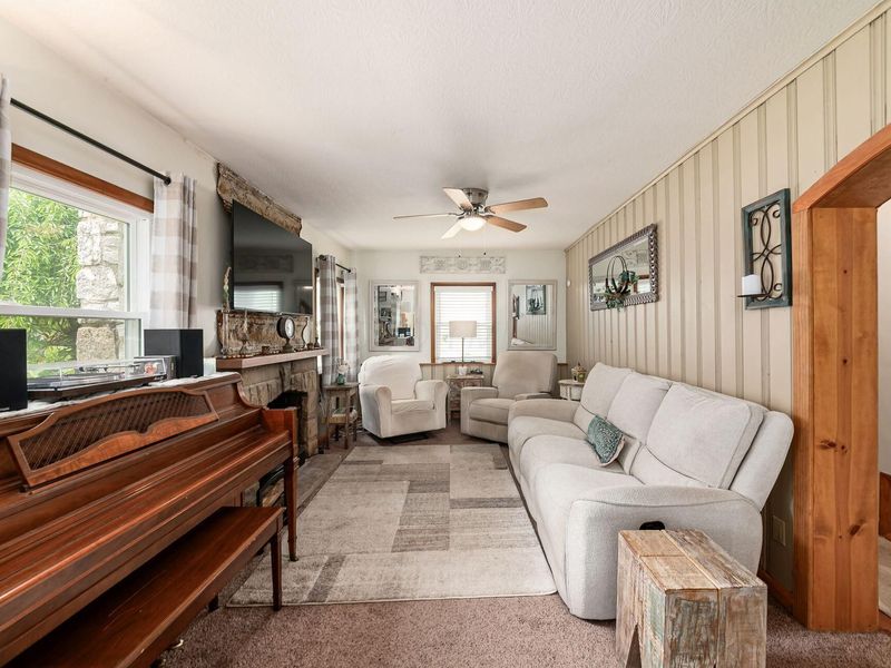 512 N Grener Avenue, Columbus, OH 43228 Photo 8