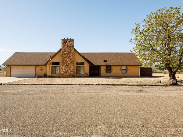 405 E Cactus Wren Road, Fredonia, AZ 86022