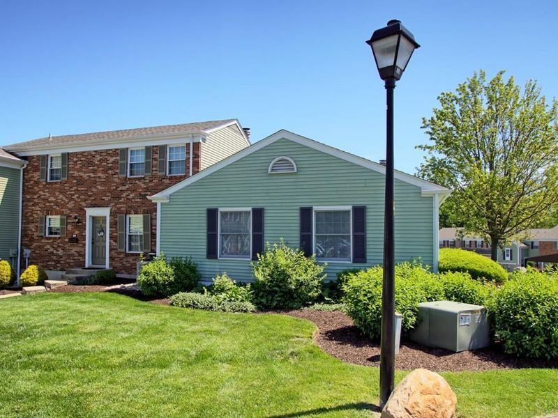70 Applewood Drive, Fairfield, OH 45014 Photo 2