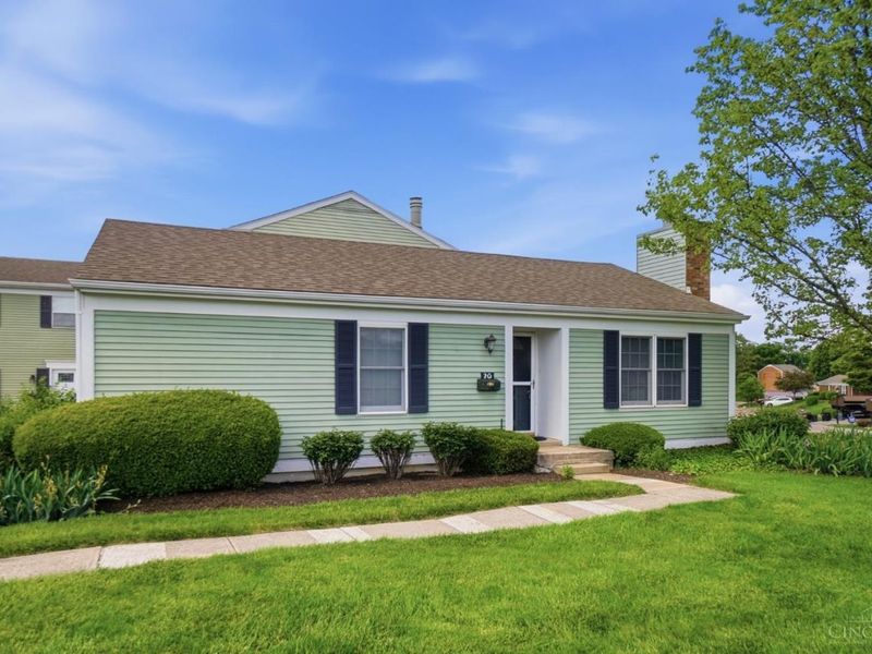 70 Applewood Drive, Fairfield, OH 45014 Photo 3