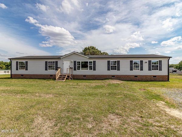 108 Stonecutter Drive, Pikeville, NC 27863