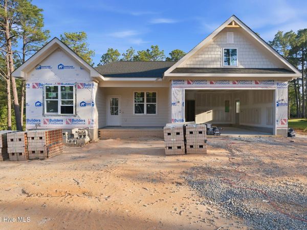 151 Parkwood Court , West End, NC 27376