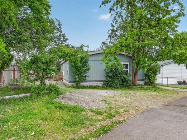 742 2nd Avenue, Unit SPC 19, Gold Hill, OR 97525