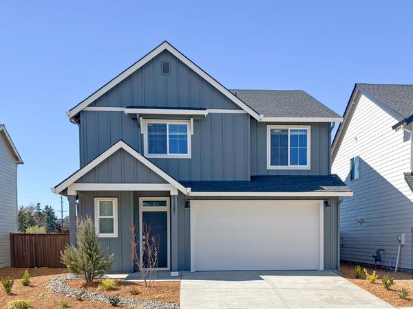 63201 NE Carly Ln, Bend, OR 97701