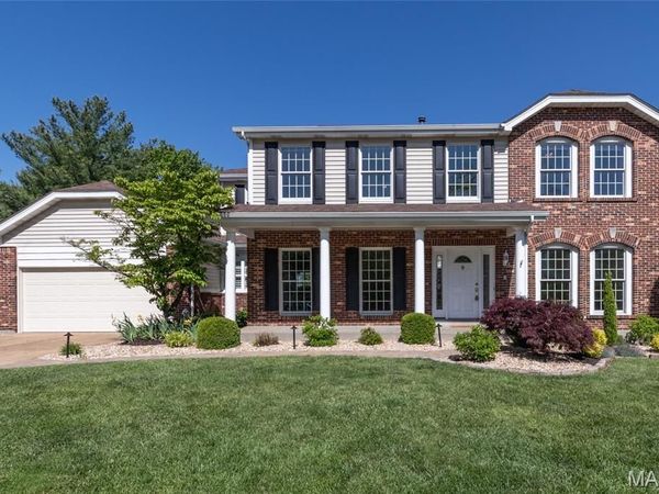 2821 Championship Boulevard, St Louis, MO 63129