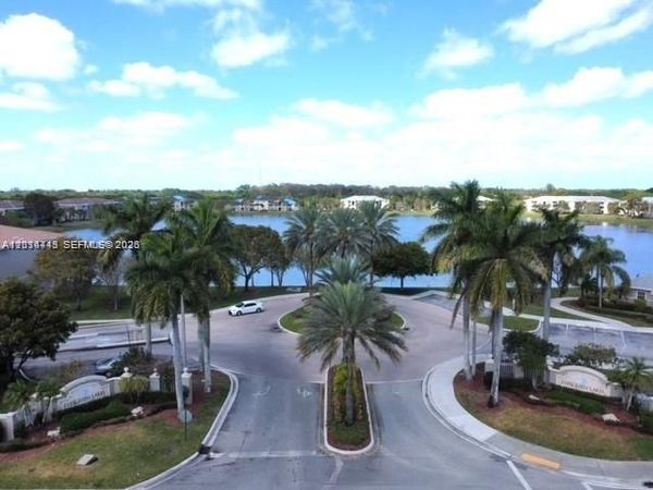 5025 Wiles Rd , Unit 105, Coconut Creek, FL 33073