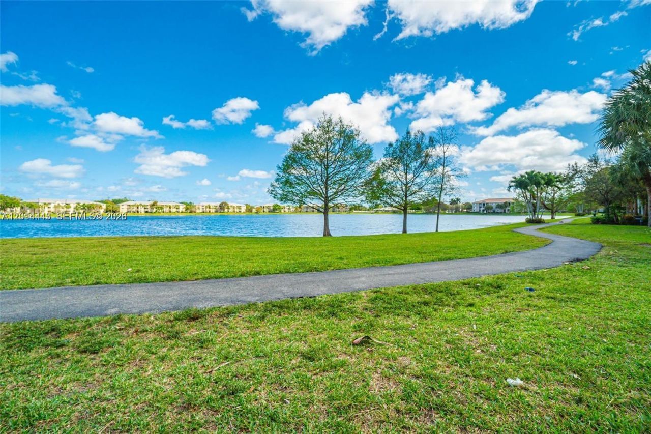 5025 Wiles Rd , Unit 105, Coconut Creek, FL 33073 Photo