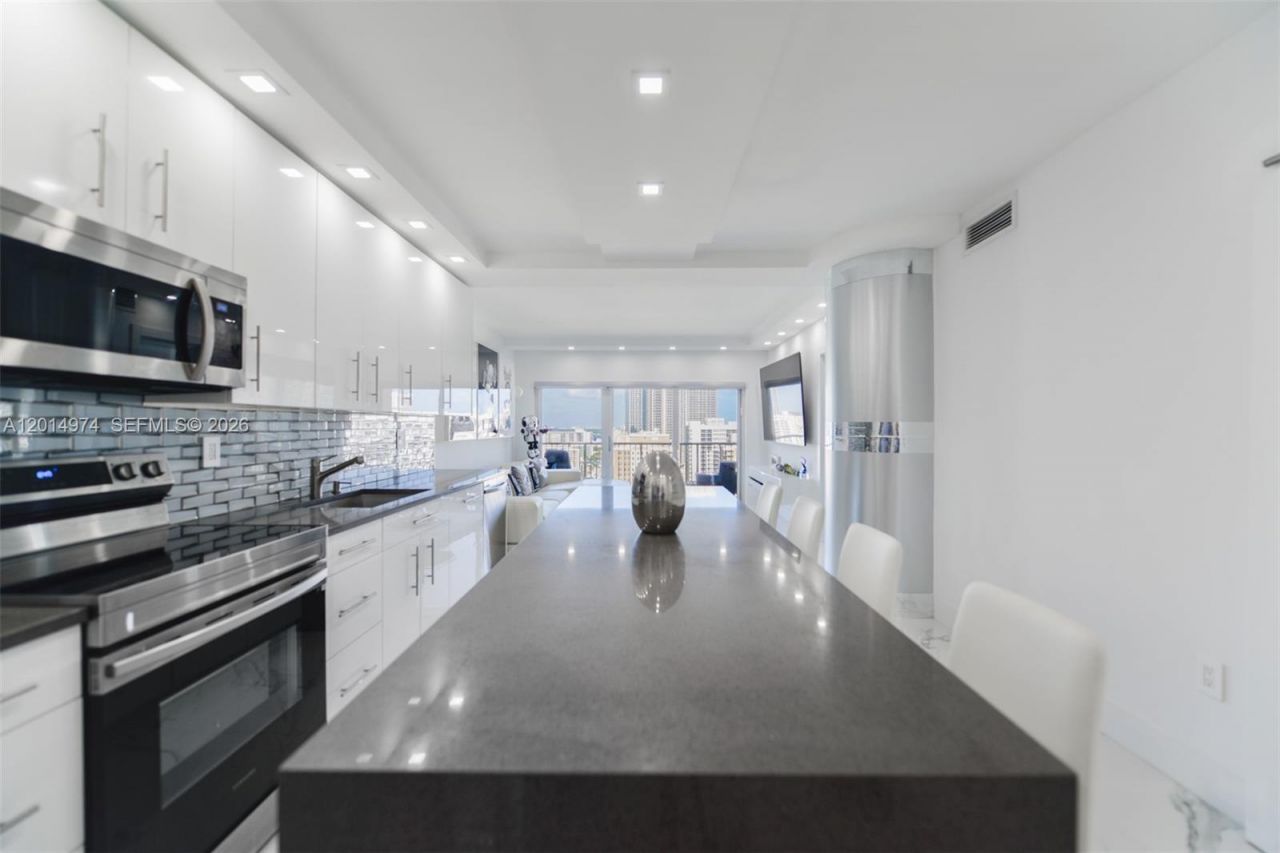 1980 S Ocean Dr , Unit PHM, Hallandale Beach, FL 33009 Photo