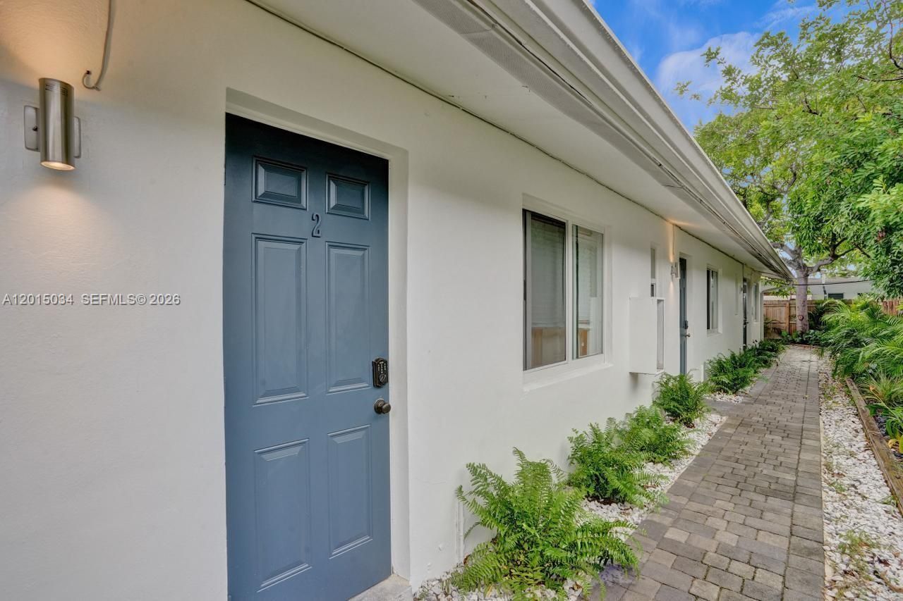 1239 NE 15th Ave, Unit 1, Fort Lauderdale, FL 33304 Photo