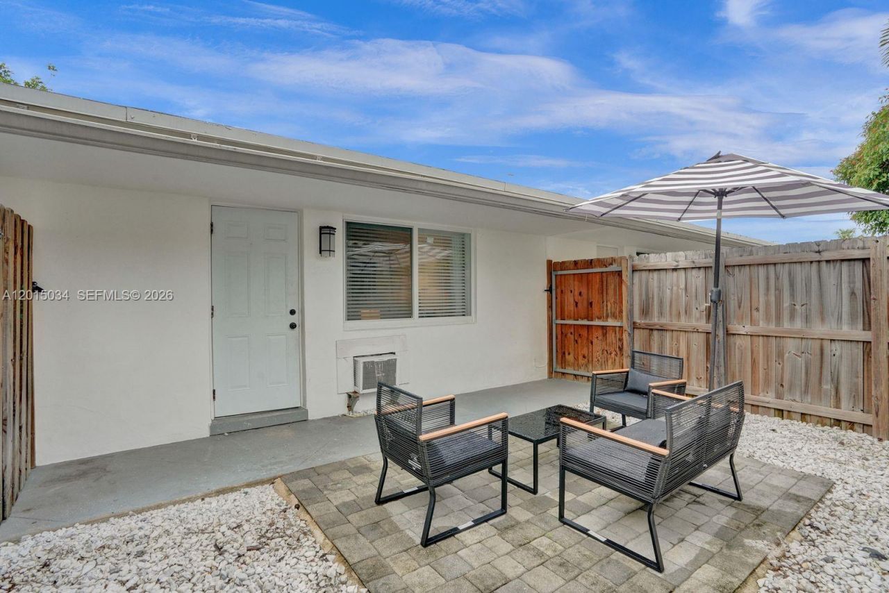 1239 NE 15th Ave, Unit 1, Fort Lauderdale, FL 33304 Photo