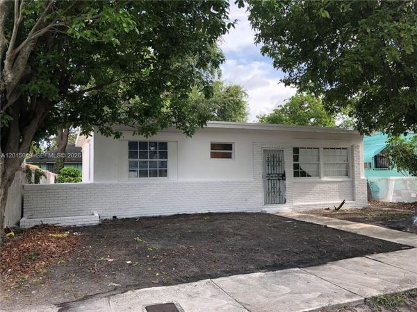 166 NW 68th Ter, Miami, FL 33150