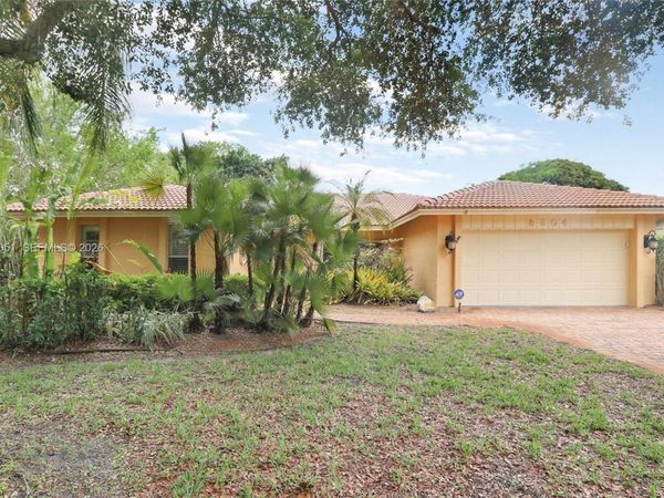 8504 NW 3rd St, Coral Springs, FL 33071