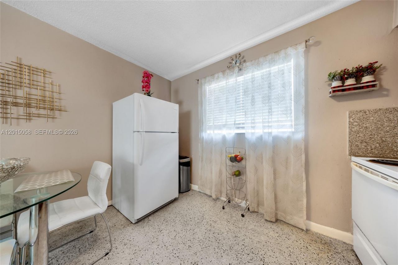 225 SW 18th Ave , Miami, FL 33135 Photo