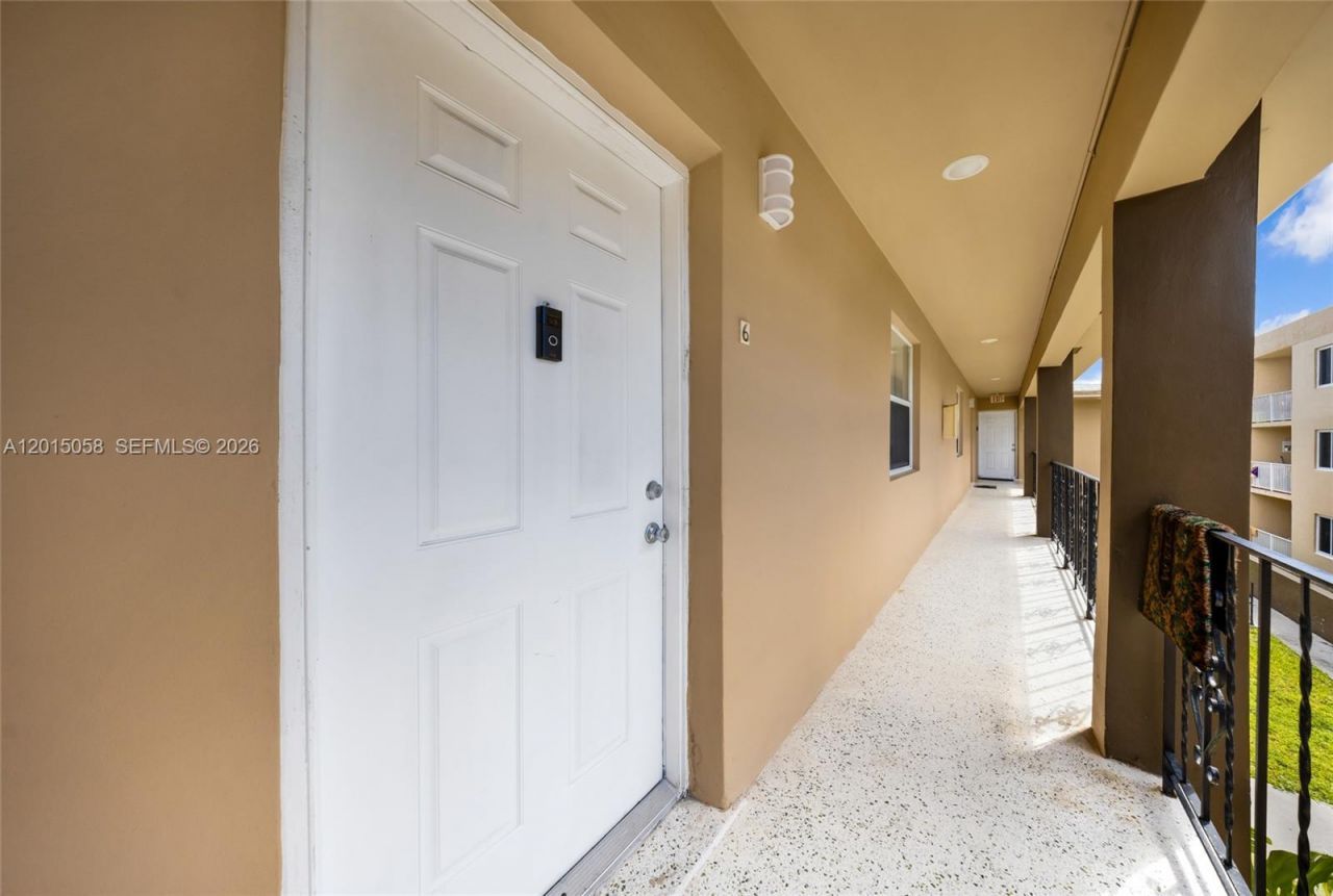 225 SW 18th Ave , Miami, FL 33135 Photo