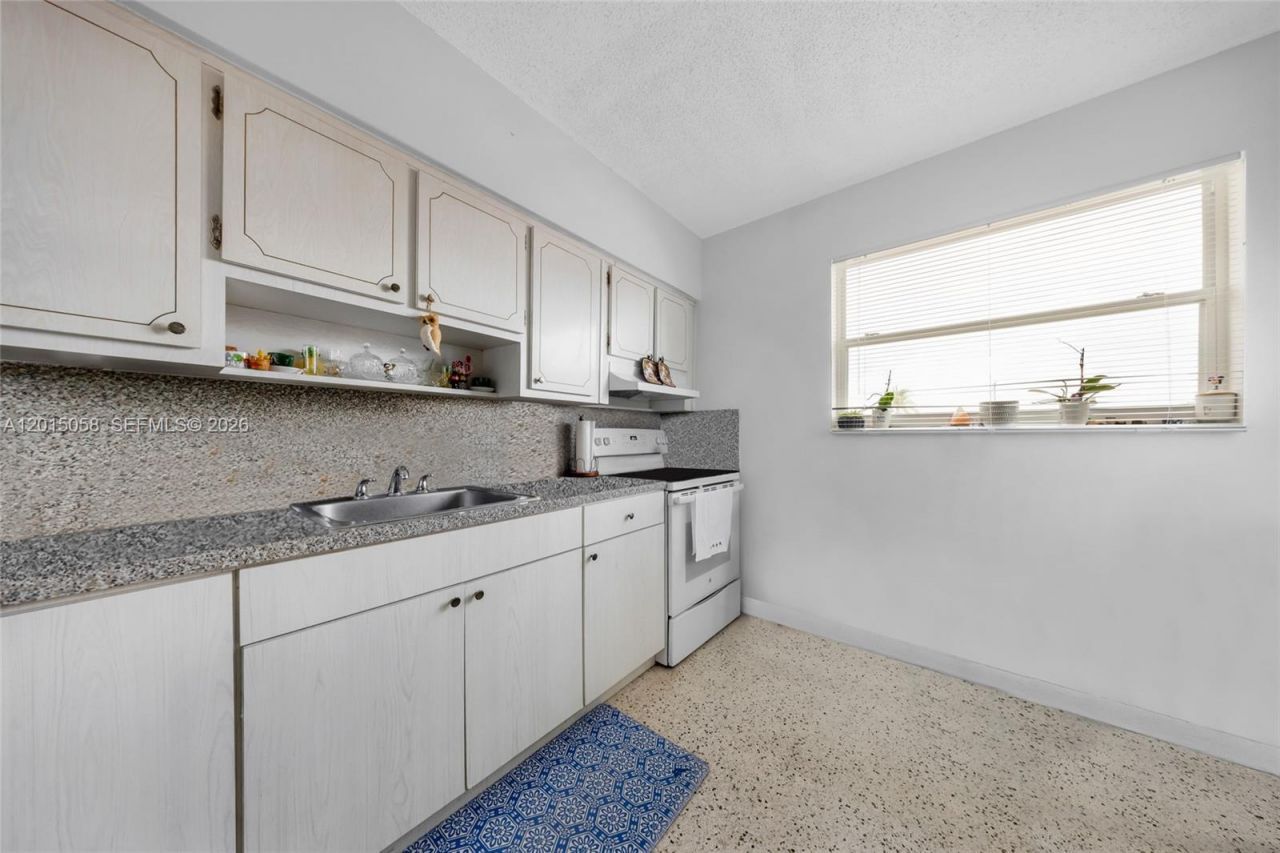 225 SW 18th Ave , Miami, FL 33135 Photo
