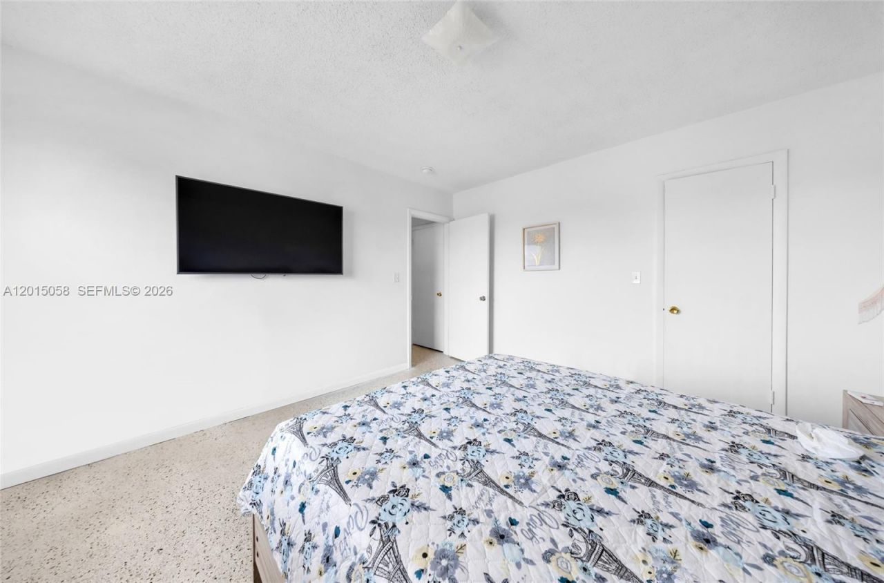 225 SW 18th Ave , Miami, FL 33135 Photo