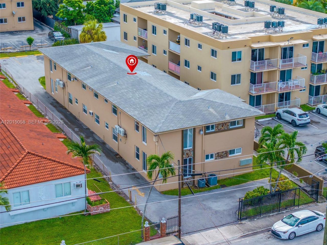 225 SW 18th Ave , Miami, FL 33135 Photo