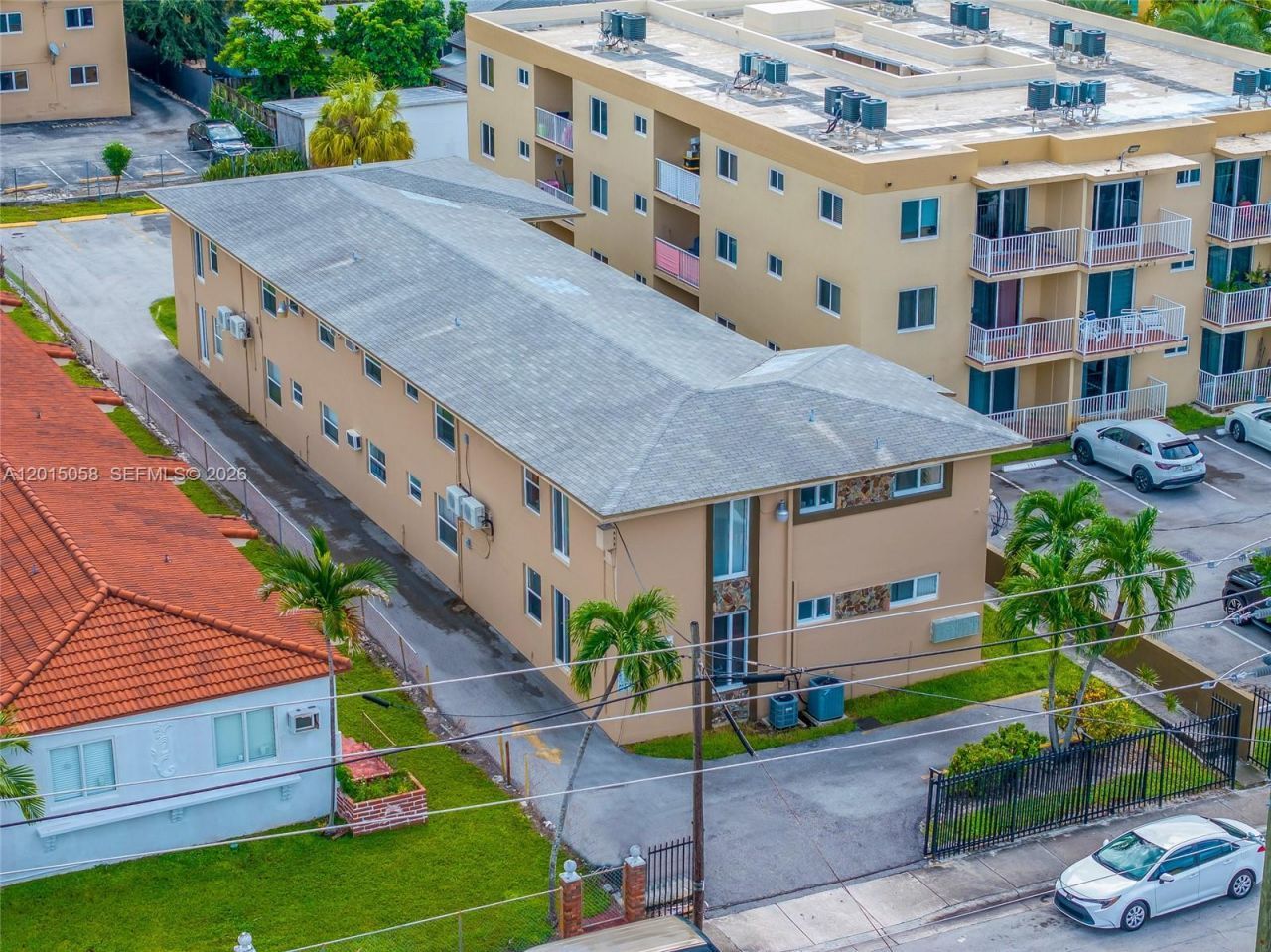 225 SW 18th Ave , Miami, FL 33135 Photo