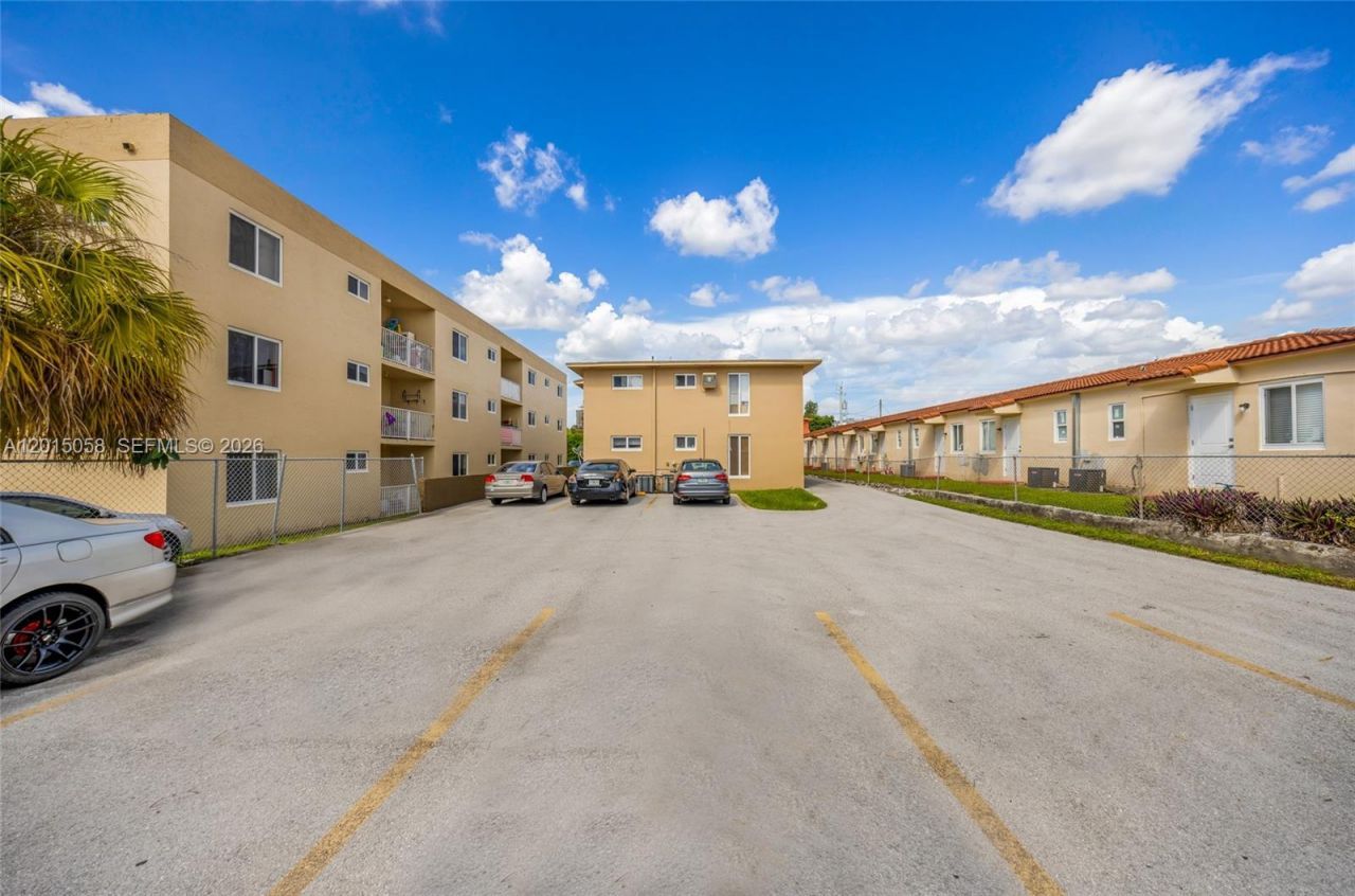 225 SW 18th Ave , Miami, FL 33135 Photo