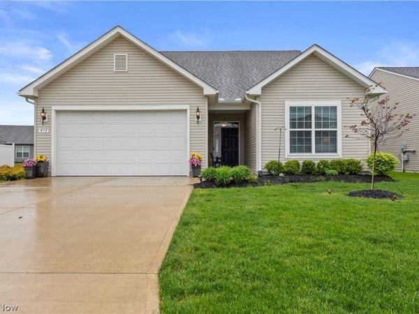 412 Wescott Way , Elyria, OH 44035