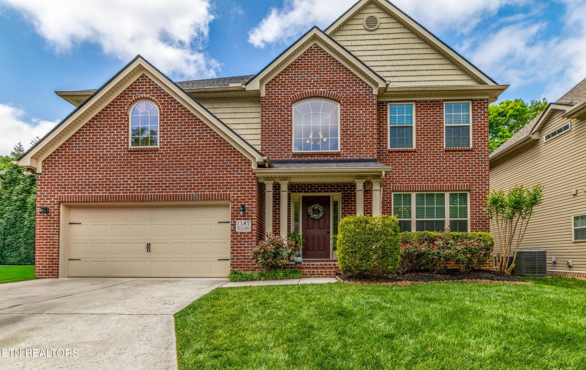 1187 Westland Gardens Blvd, Knoxville, TN 37922 Main Photo