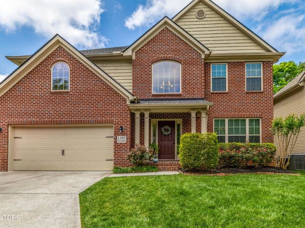 1187 Westland Gardens Blvd, Knoxville, TN 37922