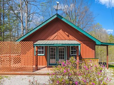 1578 Village Drive, Campton, KY 41301