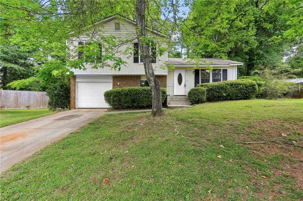 731 Hairston Crossing Trail, Stone Mountain, GA 30083 Main Photo