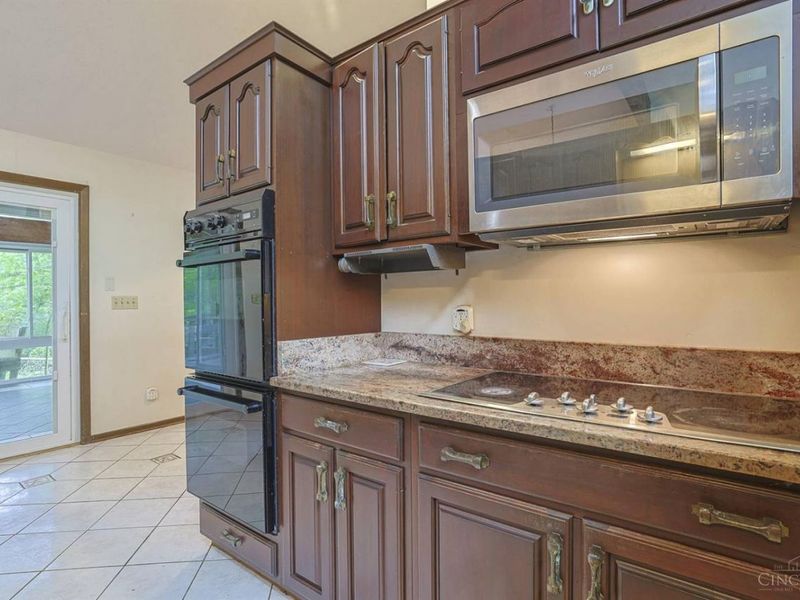 3881 Lincoln Road, Green Township, OH 45247 Photo 18