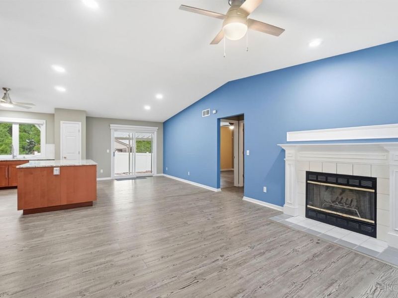 619 Fox Chase Way, Maineville, OH 45039 Photo 13