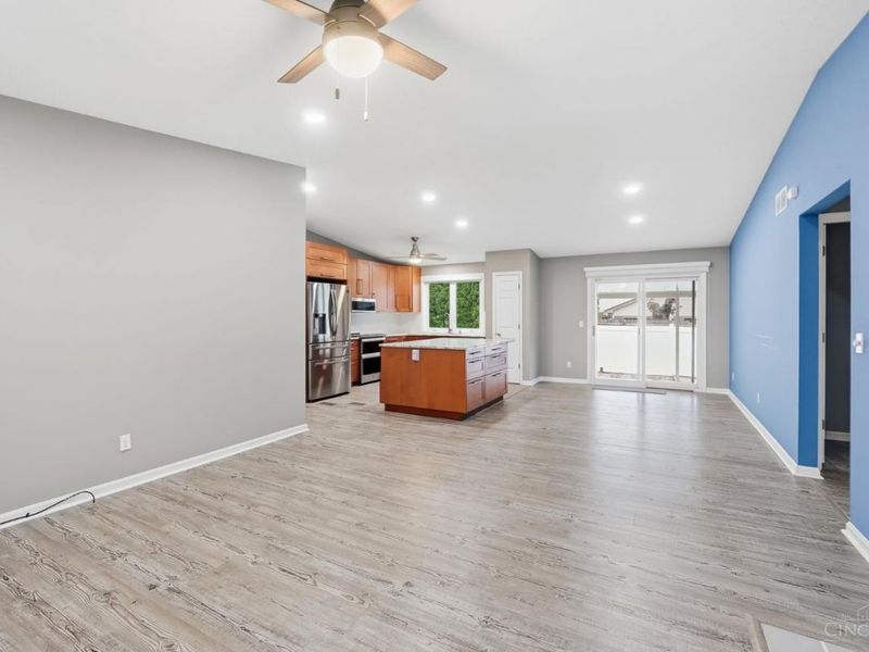 619 Fox Chase Way, Maineville, OH 45039 Photo 15