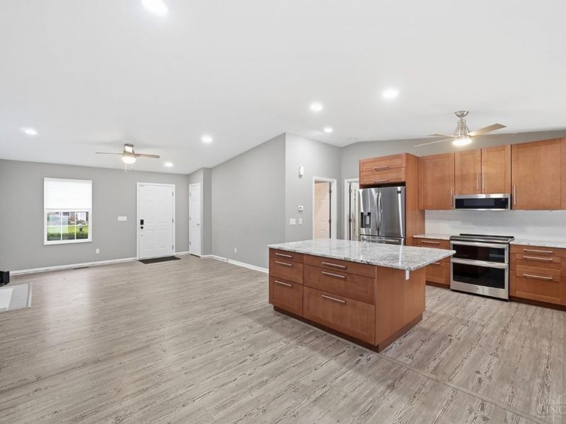 619 Fox Chase Way, Maineville, OH 45039 Photo 19