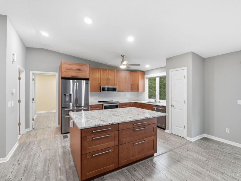 619 Fox Chase Way, Maineville, OH 45039 Photo 20