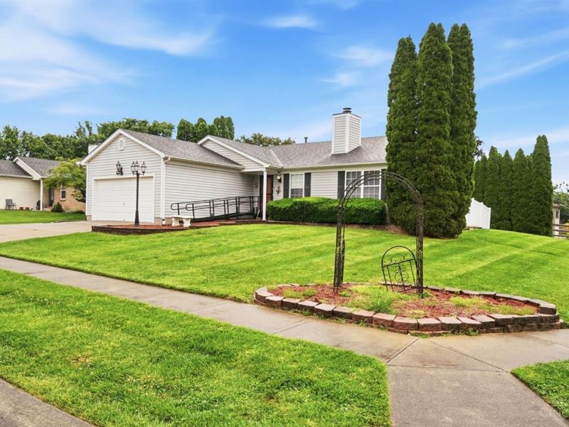 619 Fox Chase Way, Maineville, OH 45039 Photo 5